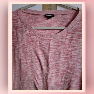 Express pink & white colored sweater.👚👕